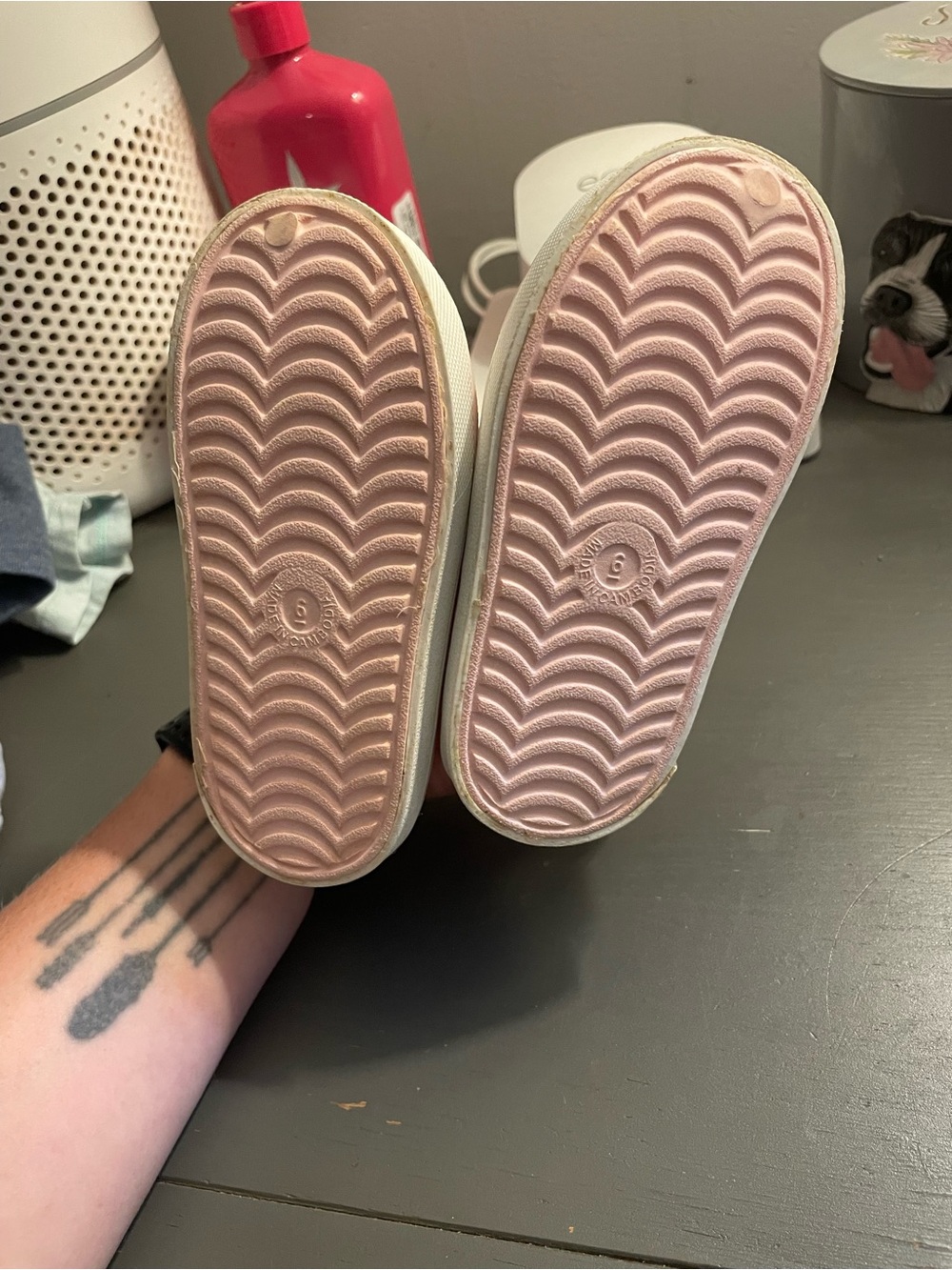 Old Navy Toddler Slip-On Sneakers in Light Pink with White Sole - Picture 8 of 10